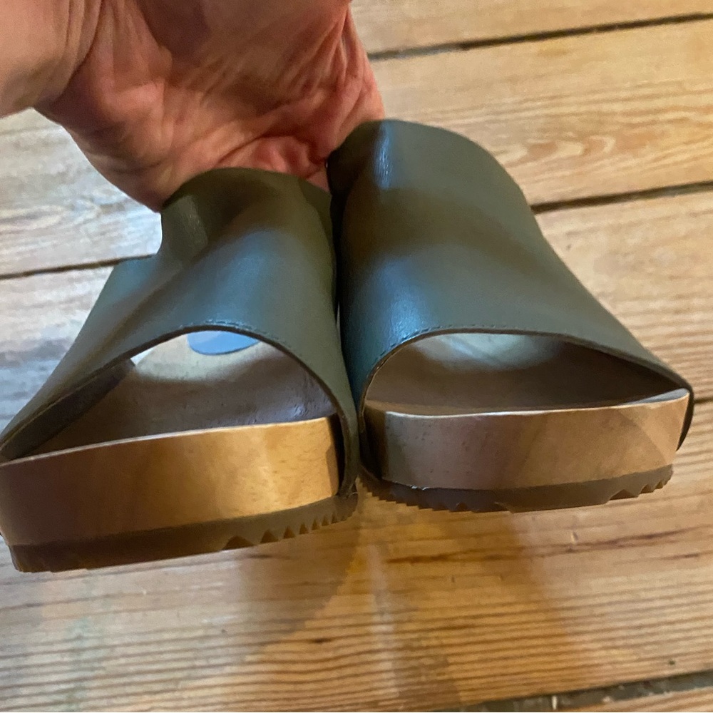 NWOB Eileen Fisher Women's Green Leather Mule Sandals/Slides, Sz 9.5 - Picture 6 of 8